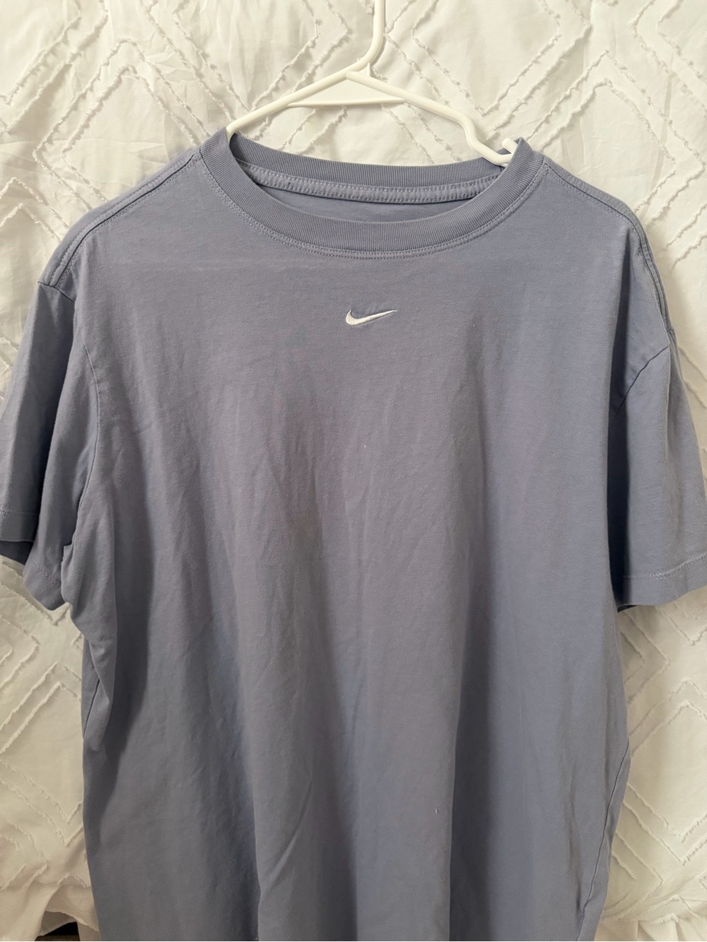 Nike Men’s Short-Sleeve Crewneck T-Shirt in Light Lavender
